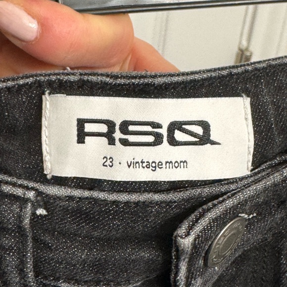 RSQ vintage mom jeans black distressed size 23 - Picture 3 of 3